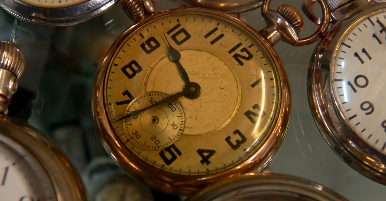 Read more about the article Wyższość średniej nad medianą i czym różni się liczba od cyfry